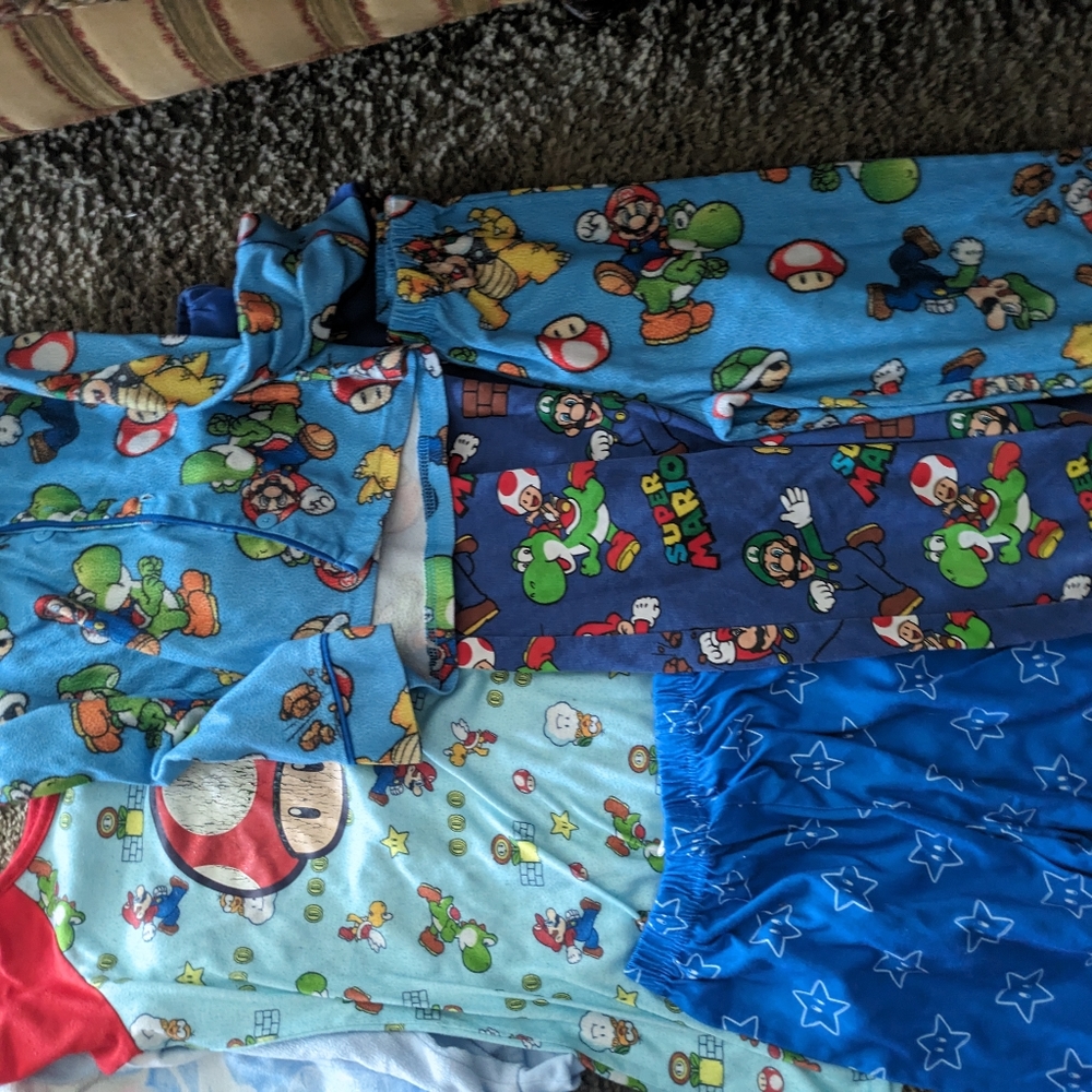 Sets - Picture 3 of 6